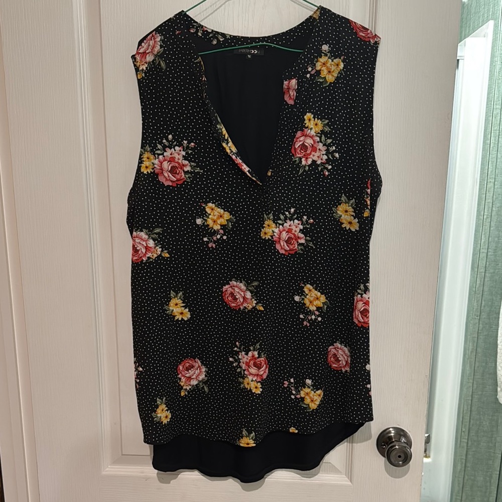 1X Papermoon Floral Sleeveless Women's Top